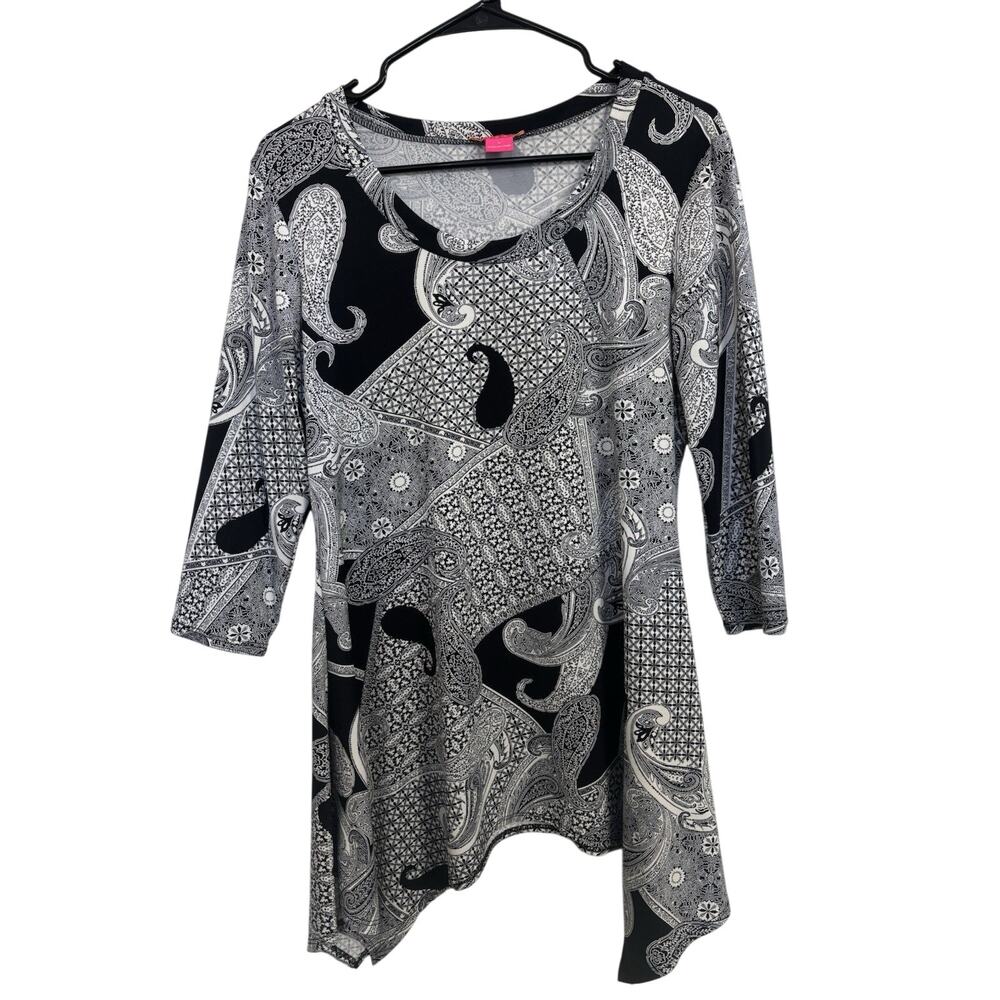 Sunny Leigh Paisley Print Black White Tunic Top Size Medium Asymmetrical Stretch